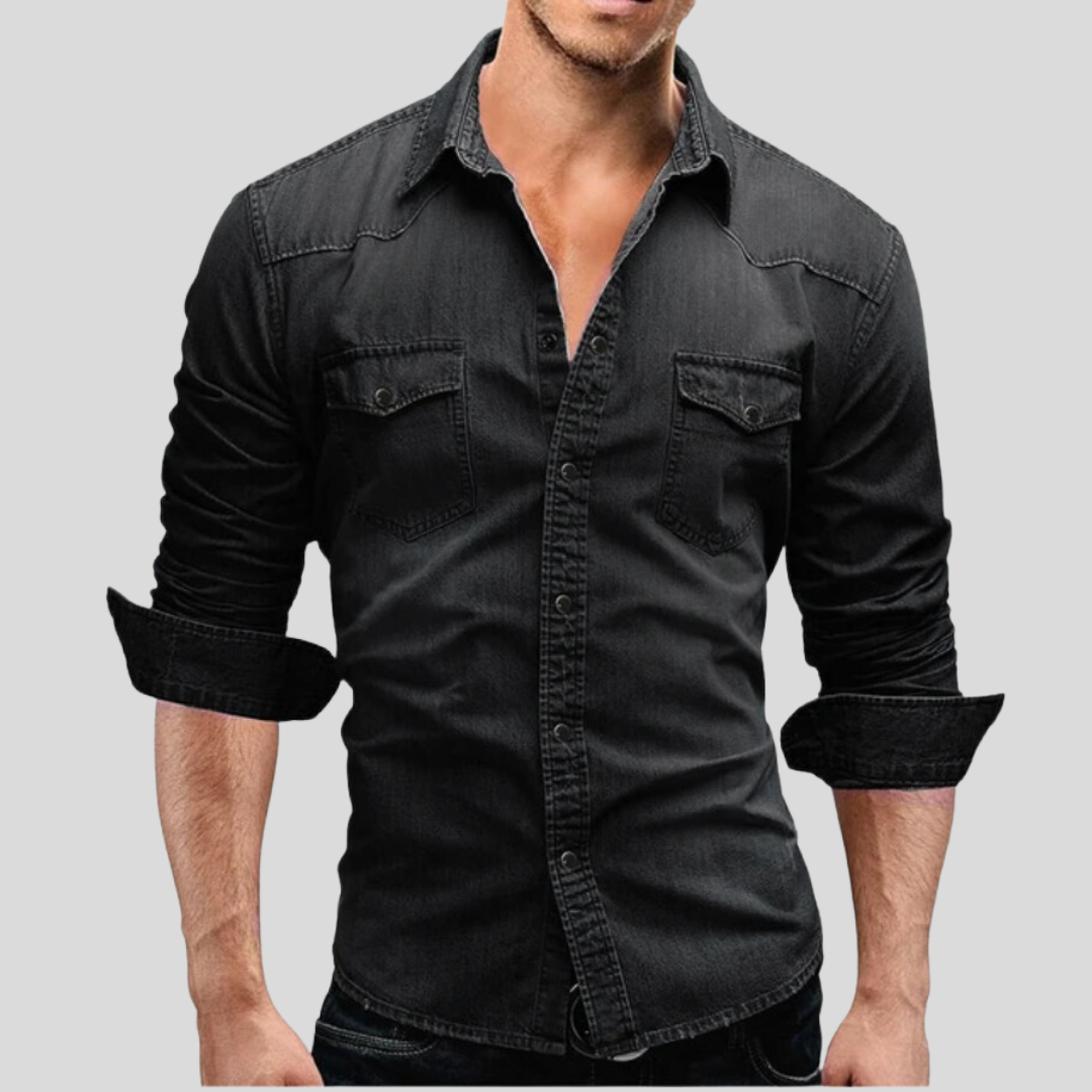 Chemise en denim au style moderne