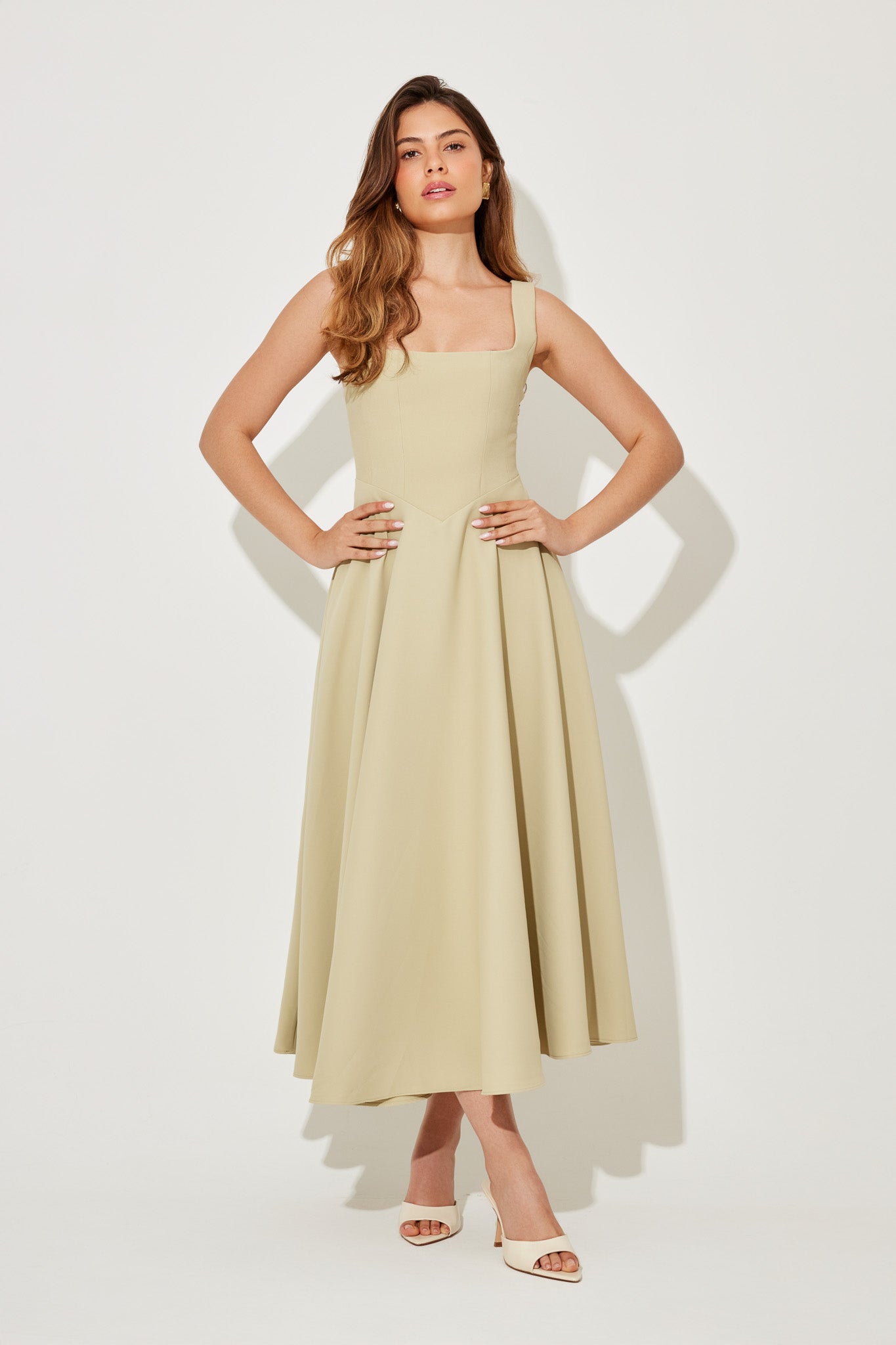Robe midi fluide intemporelle