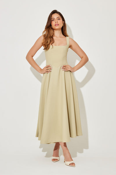 Robe midi fluide intemporelle